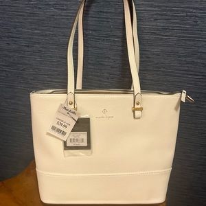 NWT Nanette Lenore white leather purse